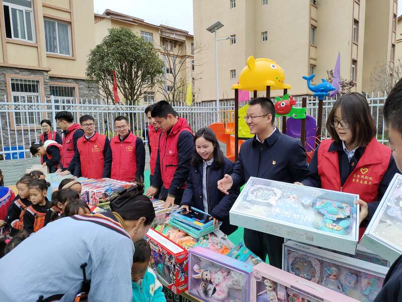 [中国青年报]6686体育电气帮扶暖冬行：点亮孩子们的“愿望清单”-6686体育