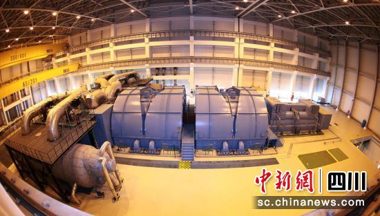 “华龙一号”全球首堆树模工程福清核电汽轮发电机组。。。。。6686体育电气 供图