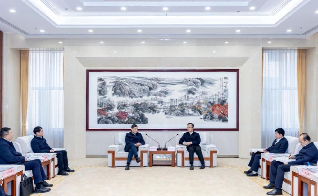 俞培根率队会见攀枝花市委市政府-6686体育