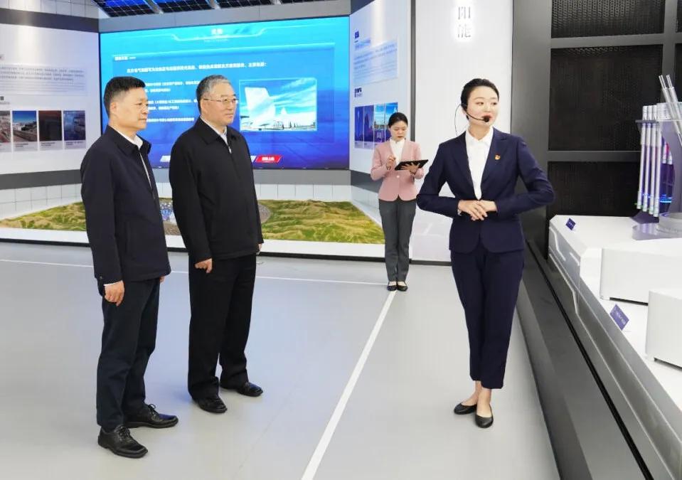 俞培根会见国机集团党委书记、董事长张晓仑-6686体育
